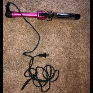 Hot Tools Pink Curling Iron 1 1/4 inch uses once